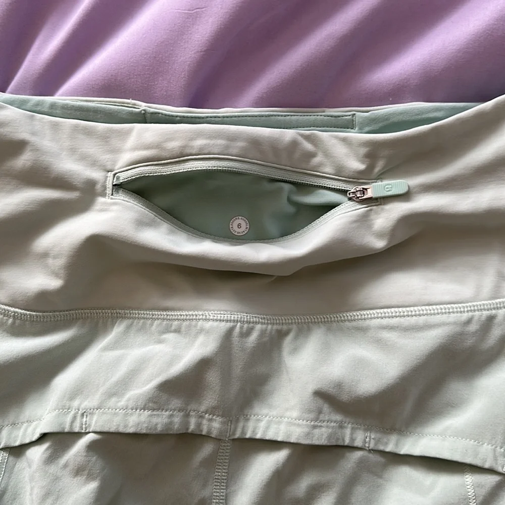 Lululemon Run Speed Up Mid Rise Shorts - Picture 3 of 3